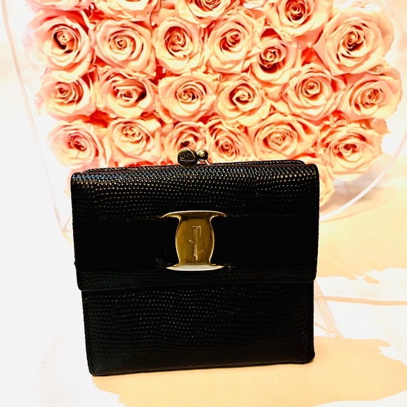Salvatore Ferragamo Handbags - 🌺Authentic Salvatore Ferragamo Kiss Lock Wallet